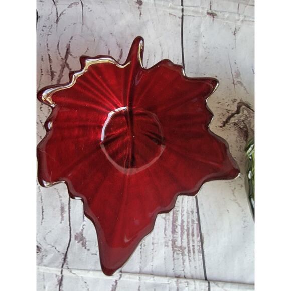 Vintage Large Green Red glass Hand Painted Leaf Bowls / Trinket Dishes - Picture 2 of 7